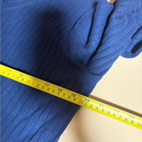 Uniqlo V Neck Navy Blue Cotton And Cashmere Sweater Size Med - Picture 7 of 8